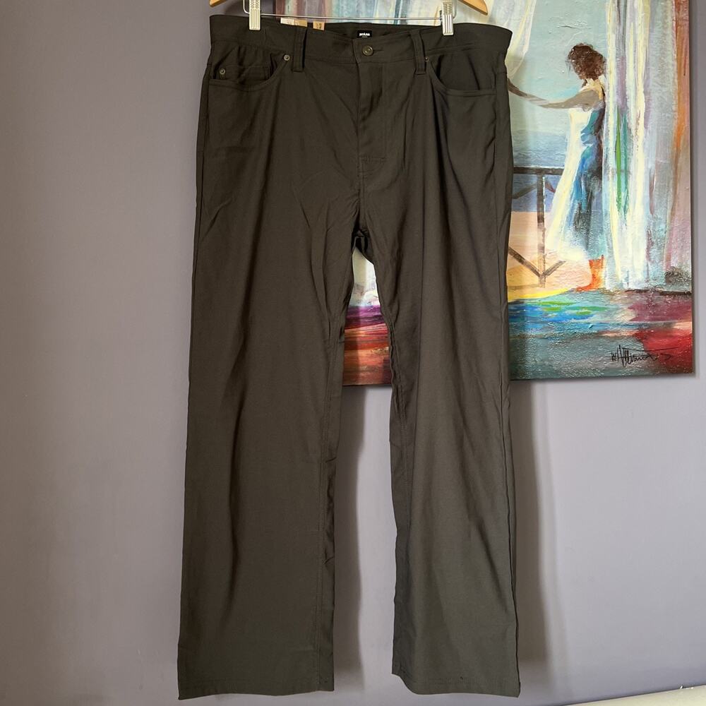 PrAna 38x30 Men's Straight Leg Jambe Droite Pant NWT
